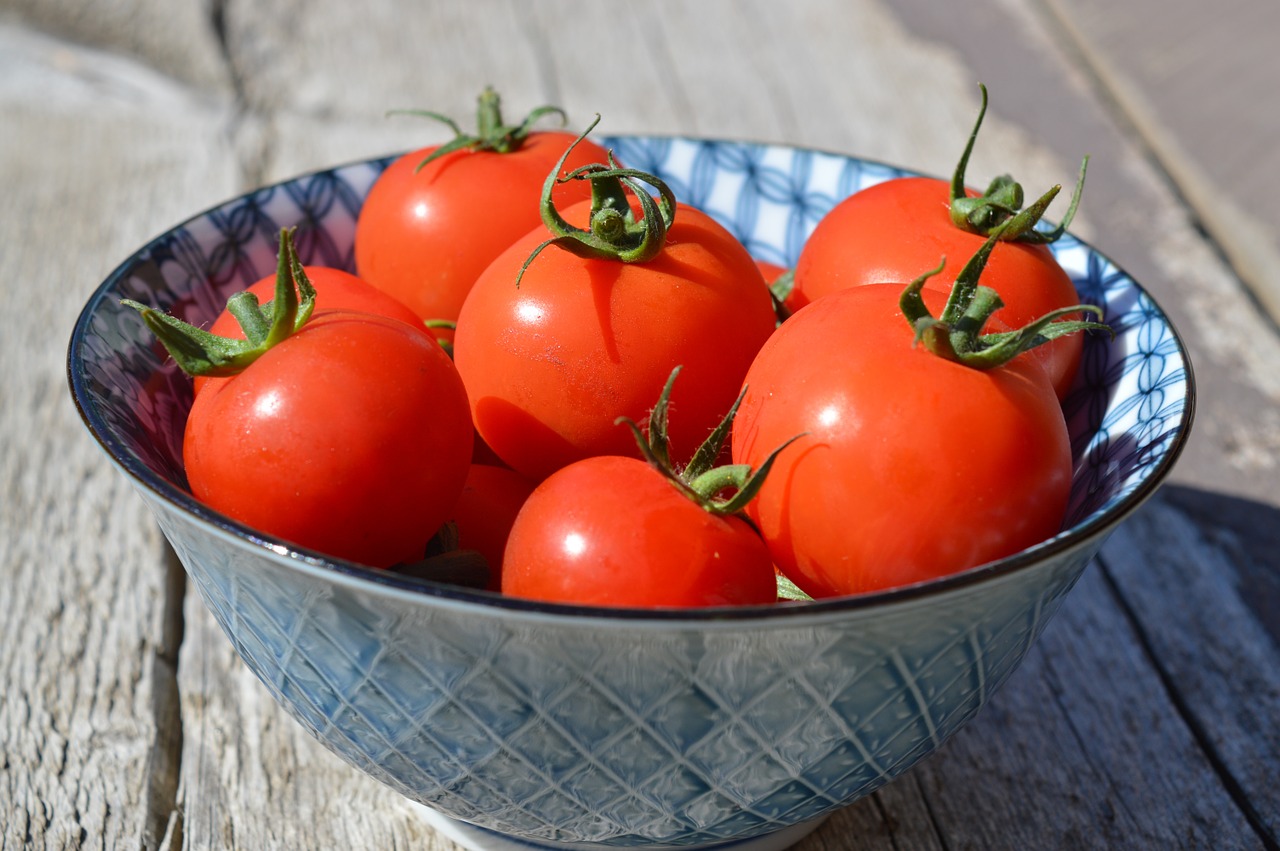 nutrition value of tomatoes