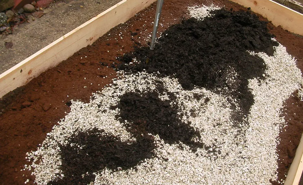 how to use vermiculite